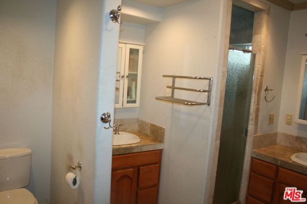 Bathroom, Interior, Tile Countertops