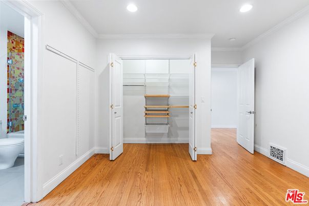 Bathroom, Interior, Recessed Lighting, Wood Texture Flooring
