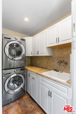 Interior, Recessed Lighting, Washer