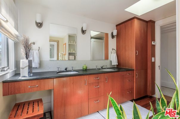 Bathroom, Dual Sink Vanities, Interior, Wood Texture Flooring