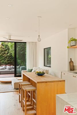 Interior, Living room, Pendant Lights, Recessed Lighting, Wood Texture Flooring
