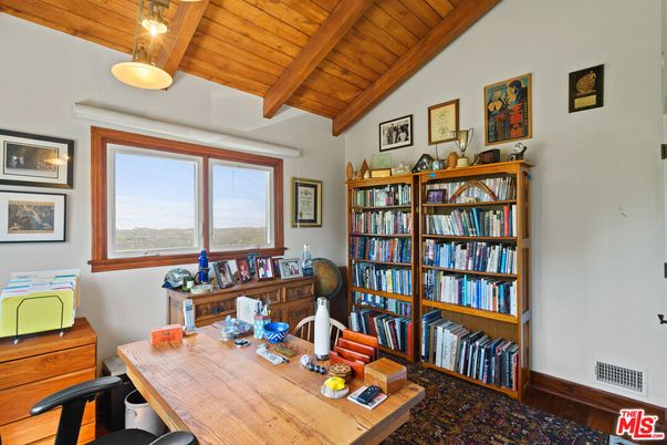 Home Office, Interior, Pendant Lights, Wooden Beams, Wooden Ceilings, Wood Texture Flooring