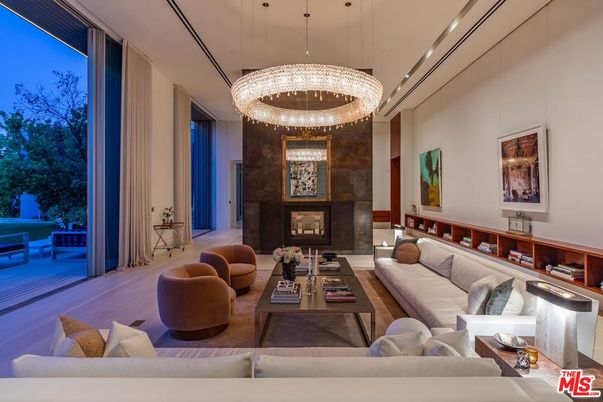 Chandelier, Fireplace, Interior, Living room