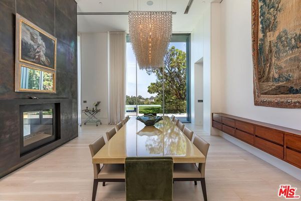 Chandelier, Dining room, Fireplace, Interior, Recessed Lighting, Wood Texture Flooring