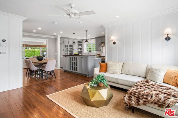 Dining room, Interior, Kitchen, Living room, Pendant Lights, Recessed Lighting, Stainless Steel Appliances, Wood Texture Flooring