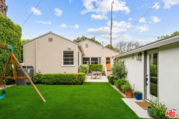 Backyard, Exterior