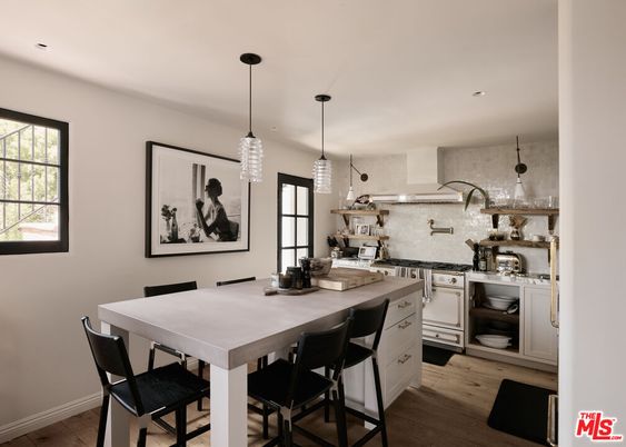 Dining room, Interior, Kitchen, Pendant Lights, Recessed Lighting, Wood Texture Flooring
