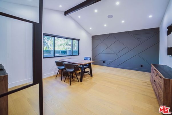 Dining room, Interior, Recessed Lighting, Wooden Beams, Wood Texture Flooring