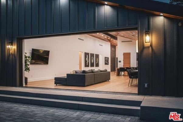 Interior, Living room, Recessed Lighting, Wooden Ceilings, Wood Texture Flooring, Wooden Walls
