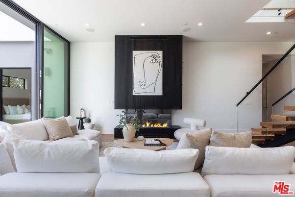 Fireplace, Interior, Living room, Recessed Lighting