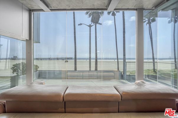 Interior, Water