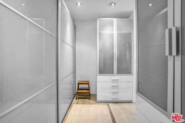 Interior, Recessed Lighting, Walk-in Closets