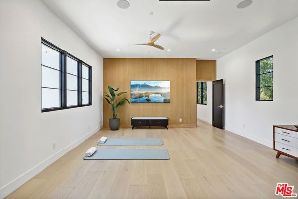 Interior, Recessed Lighting, Wood Texture Flooring, Wooden Walls