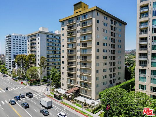 Exterior, Facade, Condo Building