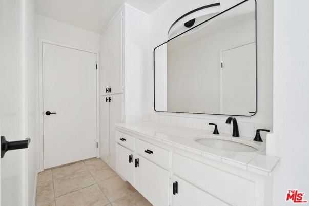 Bathroom, Dual Sink Vanities, Interior, Tile Countertops