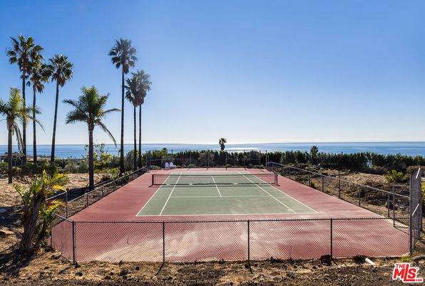 Exterior, Tennis Courts