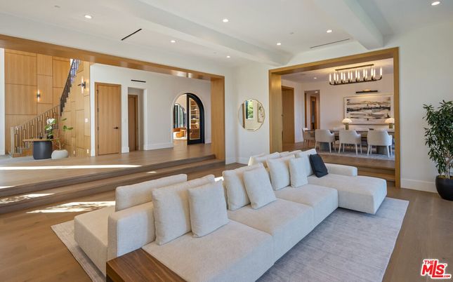 Dining room, Interior, Living room, Pendant Lights, Recessed Lighting, Wood Texture Flooring, Wooden Walls