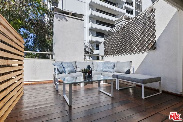 Exterior, Wood Texture Flooring