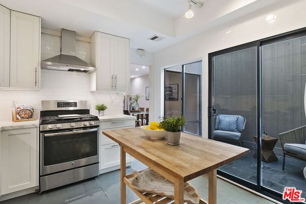 Dining room, Interior, Kitchen, Recessed Lighting, Stainless Steel Appliances