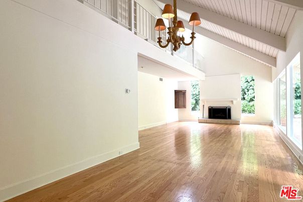 Chandelier, Fireplace, Interior, Wood Texture Flooring