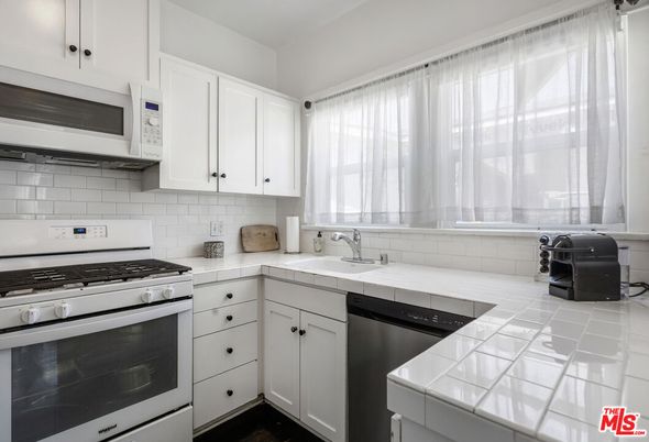 Interior, Kitchen, Tile Countertops