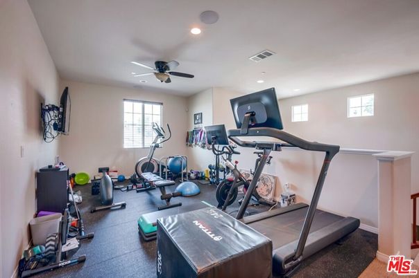 Fitness Equipment, Interior, Recessed Lighting