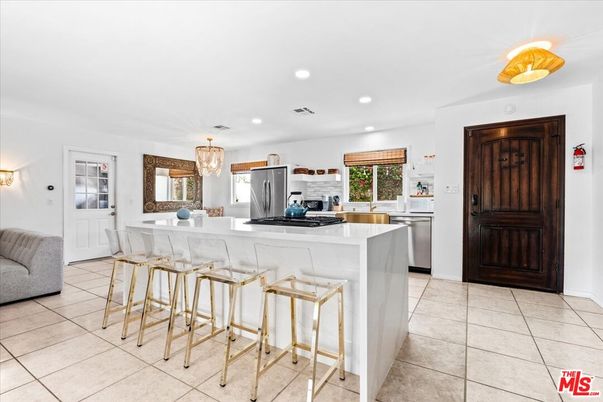 Chandelier, Interior, Kitchen, Recessed Lighting, Stainless Steel Appliances