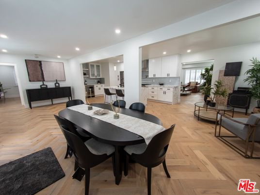 Dining room, Interior, Kitchen, Recessed Lighting, Wood Texture Flooring