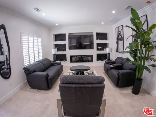 Fireplace, Interior, Living room, Recessed Lighting