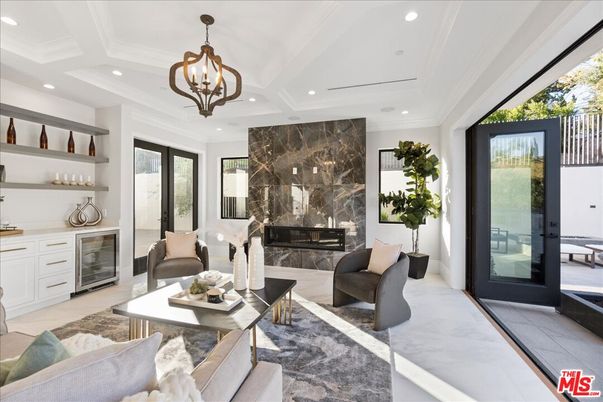 Chandelier, Fireplace, Interior, Living room, Marble Walls, Pendant Lights, Recessed Lighting