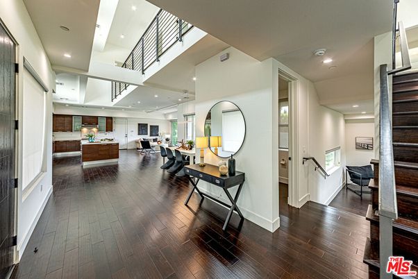 Dining room, Interior, Kitchen, Recessed Lighting, Wood Texture Flooring