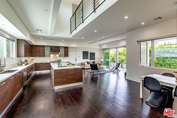 Dining room, Interior, Kitchen, Recessed Lighting, Wood Texture Flooring