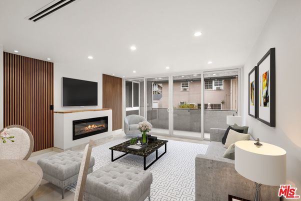 Fireplace, Interior, Living room, Recessed Lighting