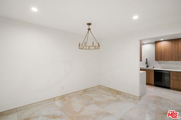 Empty room, Interior, Kitchen, Pendant Lights, Recessed Lighting