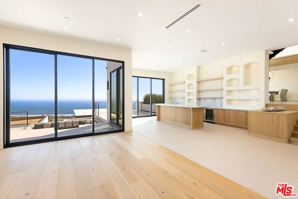 Interior, Recessed Lighting, Water, Wood Texture Flooring
