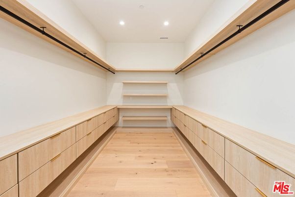 Interior, Recessed Lighting, Walk-in Closets, Wood Texture Flooring
