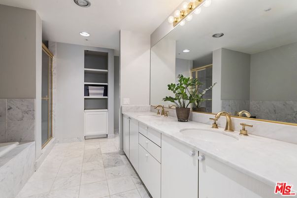 Bathroom, Dual Sink Vanities, Interior, Marble, Marble Walls, Recessed Lighting