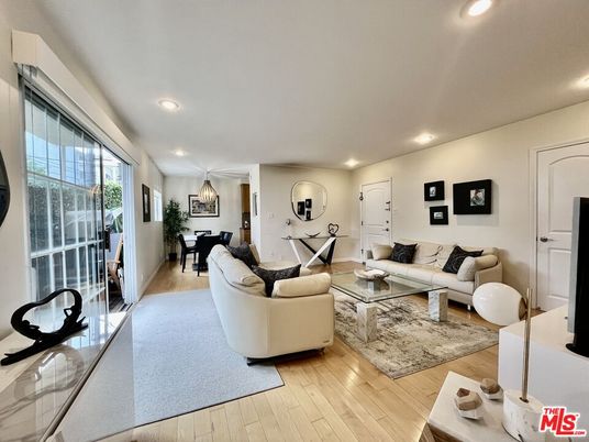 Dining room, Interior, Living room, Recessed Lighting, Wood Texture Flooring