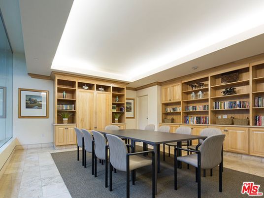 Dining room, Interior