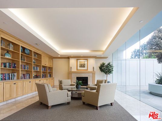 Fireplace, Interior, Living room, Recessed Lighting