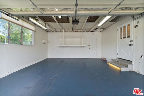Garage, Interior
