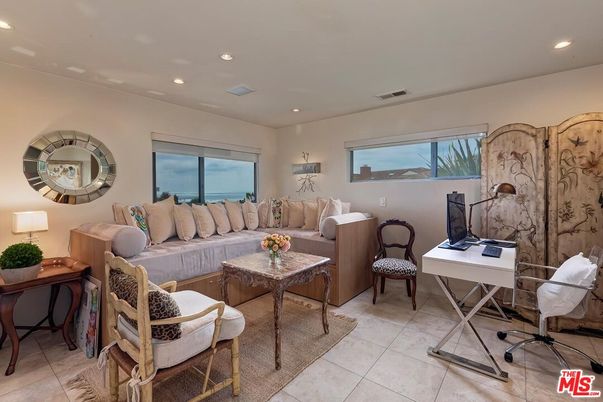 Home Office, Interior, Living room, Recessed Lighting, Water