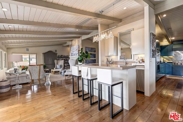 Chandelier, Interior, Kitchen, Living room, Recessed Lighting, Wooden Beams, Wood Texture Flooring