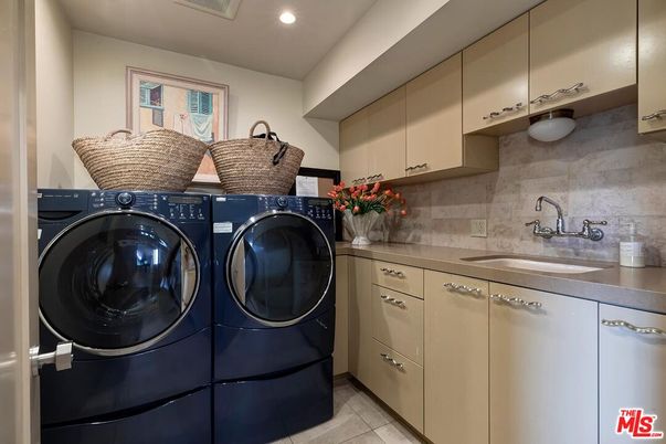 Interior, Recessed Lighting, Washer