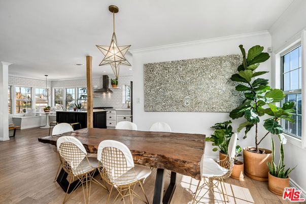Dining room, Interior, Kitchen, Pendant Lights, Recessed Lighting, Wood Texture Flooring