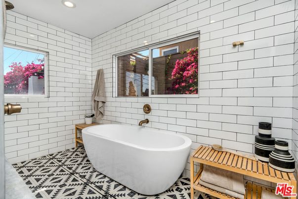 Bathroom, Free Standing Baths, Interior, Recessed Lighting