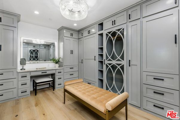 Chandelier, Interior, Recessed Lighting, Walk-in Closets, Wood Texture Flooring