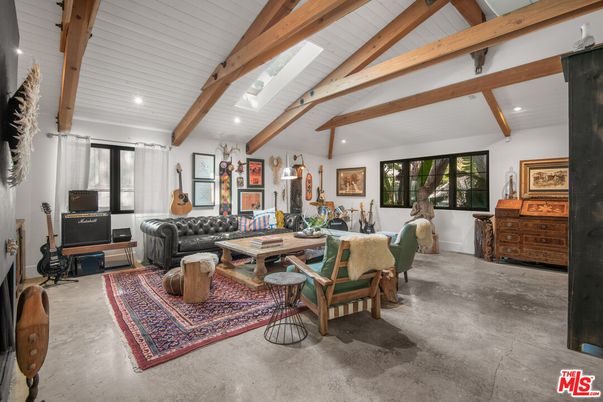 Dining room, Interior, Living room, Recessed Lighting, Wooden Beams