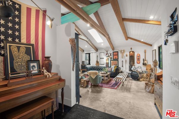 Interior, Living room, Piano, Recessed Lighting, Wooden Beams