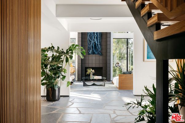 Fireplace, Interior, Living room